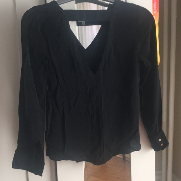 Aritzia blouse - Picture 4 of 5